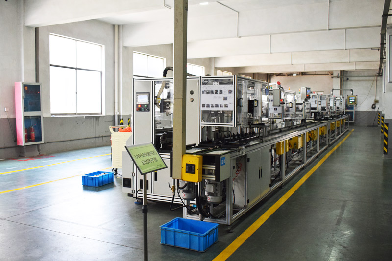 UWM series excited automatic rotor line